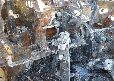 2013 Ford Fusion Se z USA, uszkodzony, nr VIN 3FA6P0H74DR228103